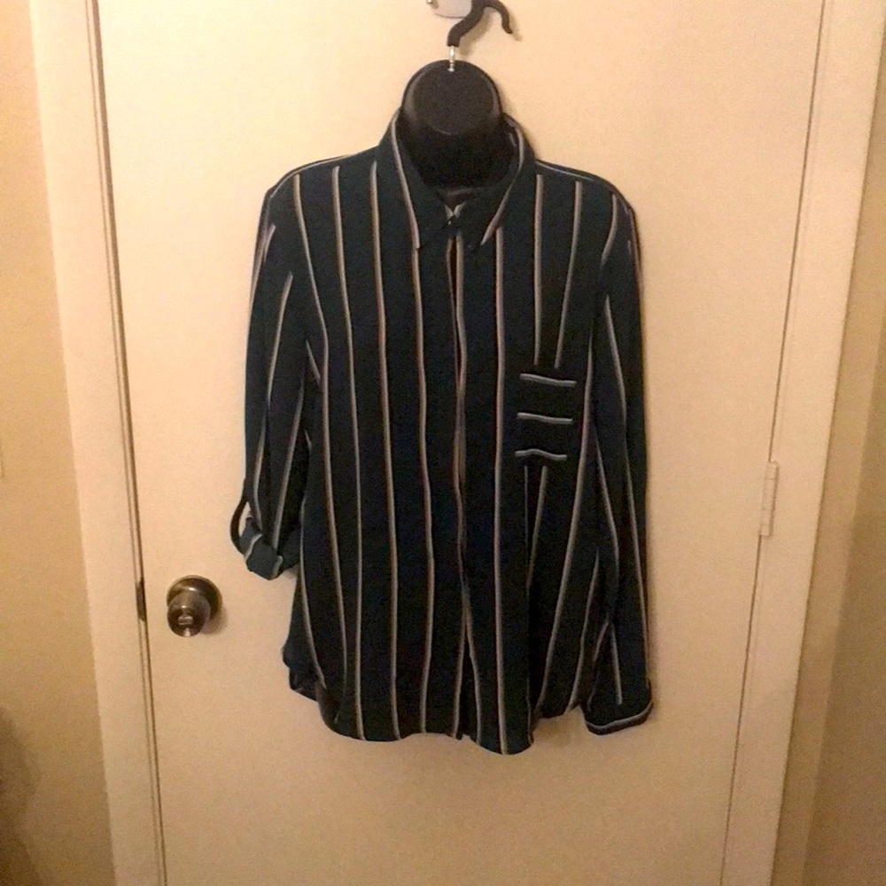 Lily white XL top.